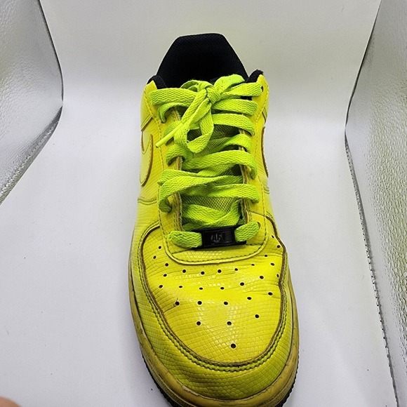 Nike 6.5 Youth Air Force 1 AF1 VOLT Neon Yellow LV8 Sneakers Shoes AO2288-700 - Picture 10 of 14